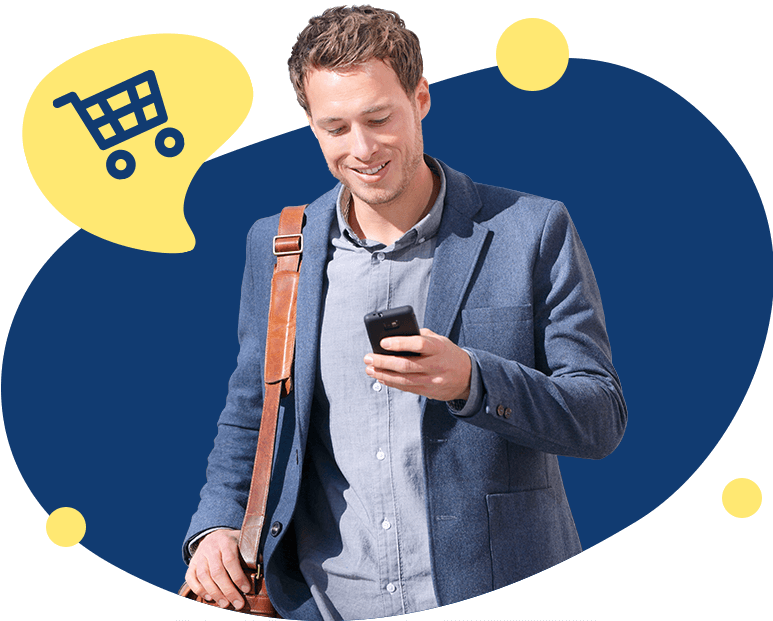 Hombre comprando en ebay, booking.com, aliexpress, emma disfrutando de los beneficios del cashback en su plan de ahorro
